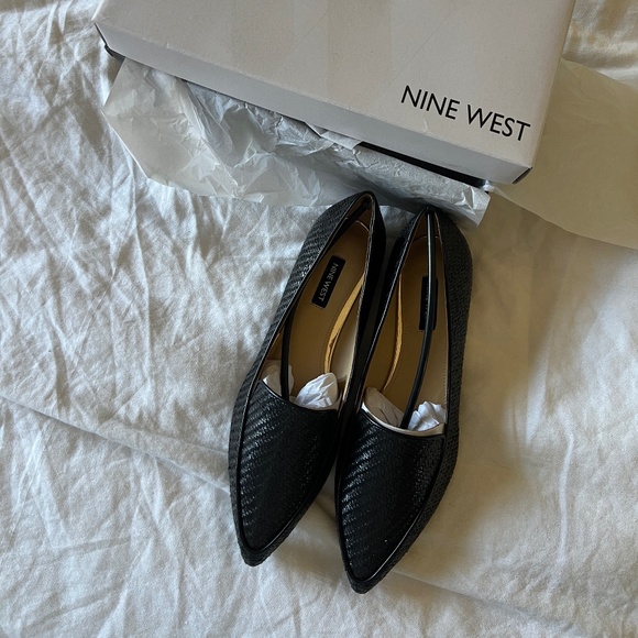 NINE WEST ABAY SMOKING FLAT SIZE 8 - Picture 1 of 6